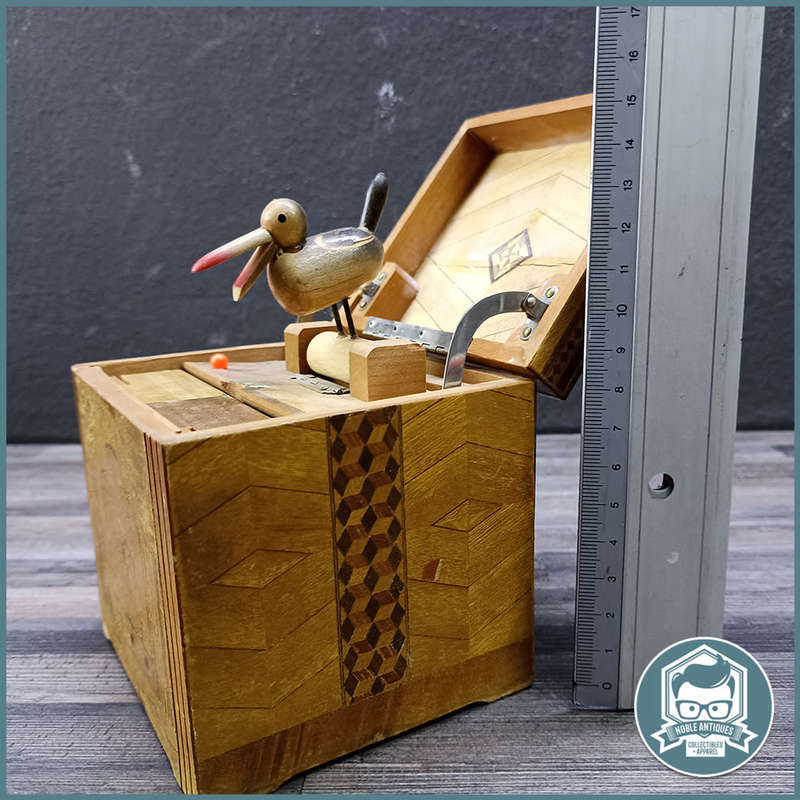 Vintage 1950s Wood Inlay Musical Bird Cigarette dispenser Box!!!