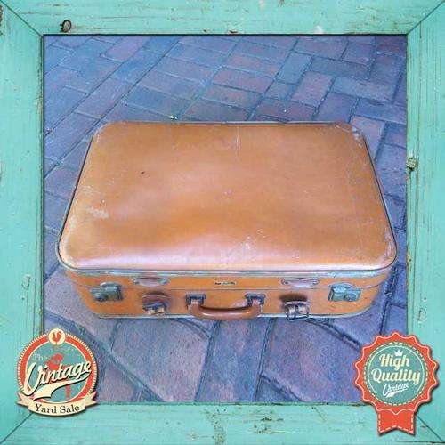 VINTAGE BROWN SUITCASE