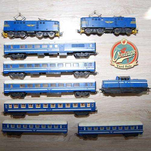 Lima Blue Train Set (E444)