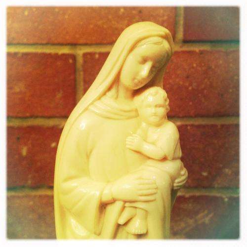 Mary and Jesus Figure (Resin)