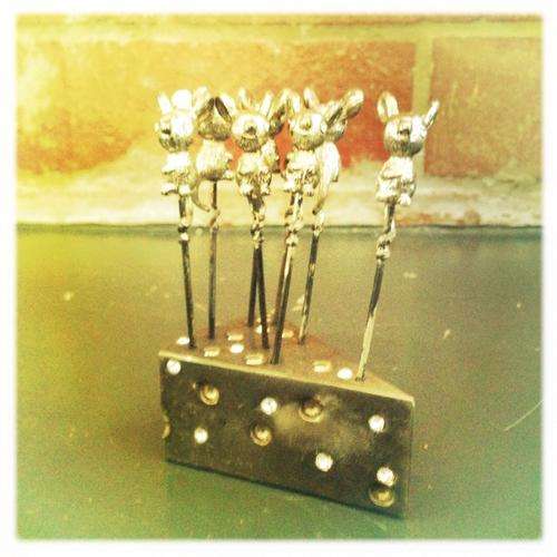 ADORABLE SET OF 8 SILVER PLATED MICE CHEESE PICKS ON CHEESE WEDGE STAND