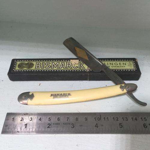 RARE ANTIQUE BISMARCH SOLINGEM Barber Razor