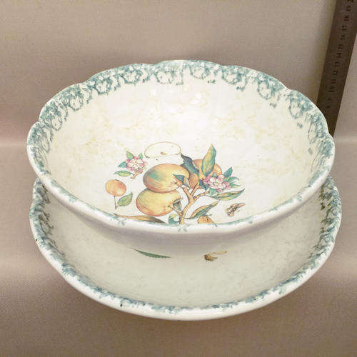 Large Italian Apple Theme Bowl and Dish