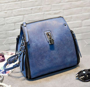 Nubuck retro big capacity ladies multi-fuction bag, with strape, can be backpack. Blue color.