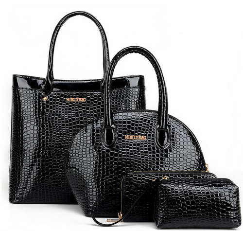 4 Pieces set handbags. Crocodile pattern, 2 handbags, 1 cosmetic, 1 purse. Black color. Stock in ZA