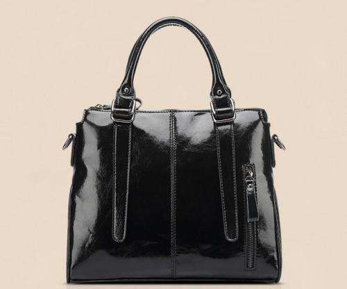 Noble style office lady handbag with strape. Black color. Stock in ZA.