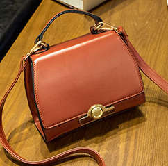 Retro style handbag. Brown color. Stock in ZA.Delivery only start 17 Jan 2018