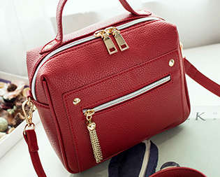 Simply design fashion handbag. Red color. Stock in ZA.
