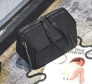 Crocodile pattern small fashion shoulder chain handbag, also can be a clutch. White color