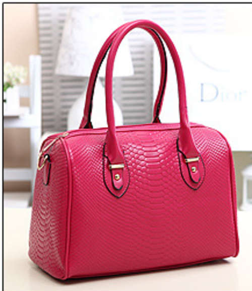 Crocodile pattern lady bag. Big size. rose color. Shipping R30