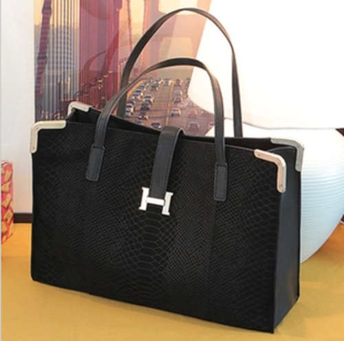 Super big lady bag. Classical crocodile pattern. Black color. shipping R30