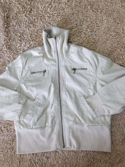 Defective Product. Size 36-38 PU leather lady jacket, winter warm. Value to get