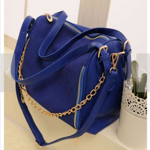 Large capacity woman shoulder bag. Blue color. Stock in ZA