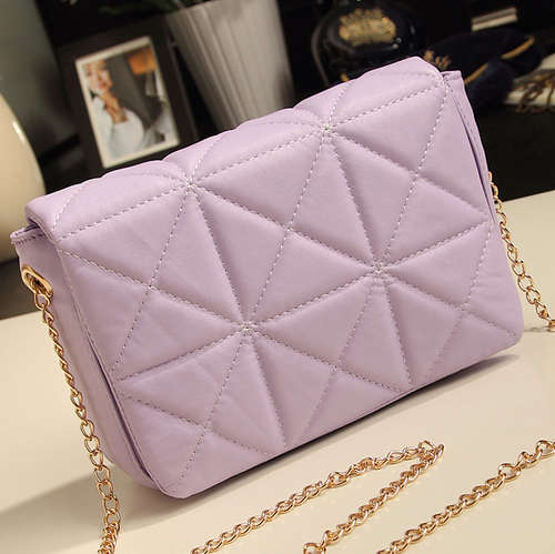 Fashion chain ladies shoulder handbag. Purple color. Stock in ZA