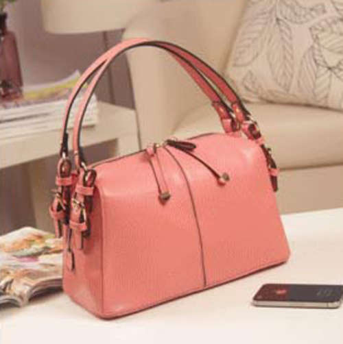 Retro ladies bag. copy zara design. medium size. pink color. Stock in ZA