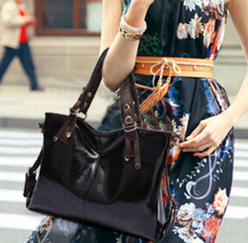 Wild match simply stars love handbag. Black color. Stock in ZA