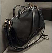 Classic motor bag, nubuck design. Large capacity. Dark blue color. Stock in ZA