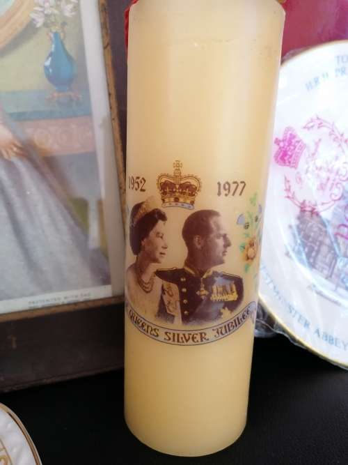 RIP - Queen Elizabeth II  package