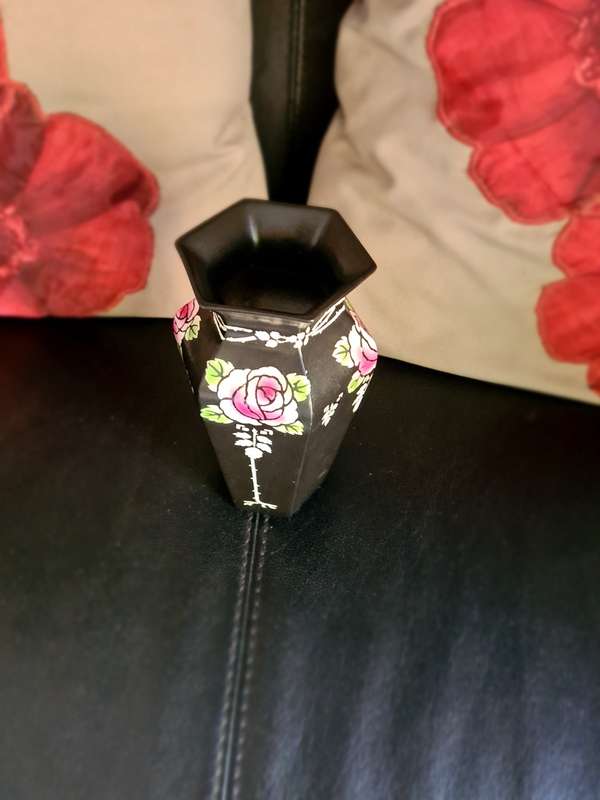 Art Deco Art Nouveau Shelley black Vase with Roses