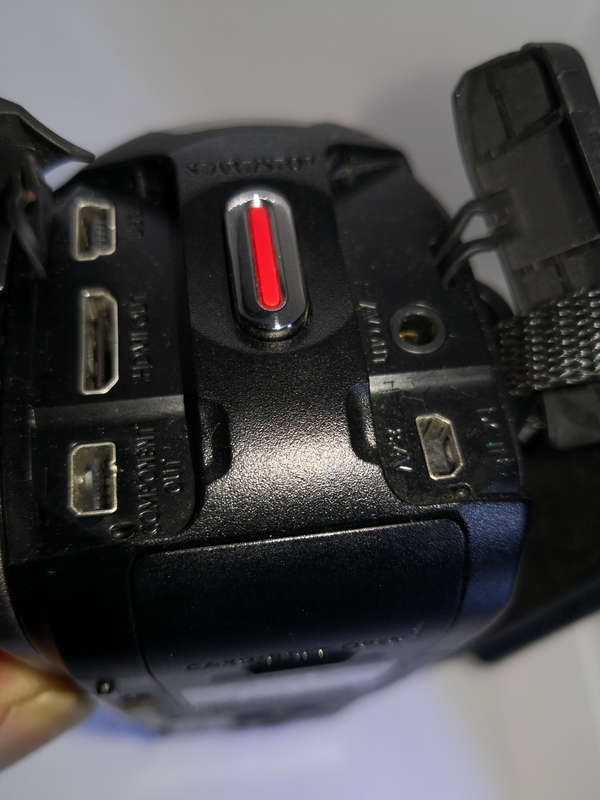 Canon Legria HF R106  digital camcorder  (camcorder / handicam) video recorder