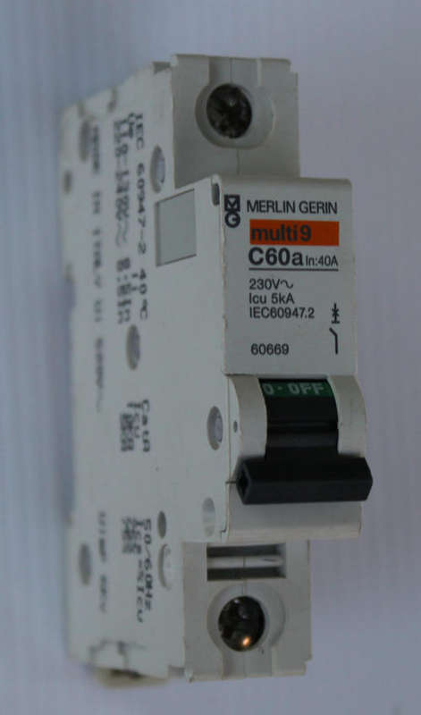 Schneider Multi 9 - 60669 Electrical Circuit breaker C60a 40A 1pole 5kA