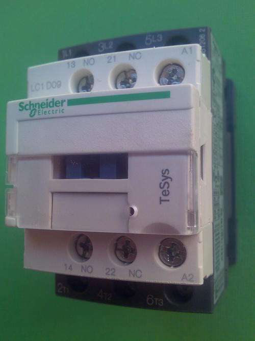 Schneider / Telemecanique - TeSys LC1D09M7 3P Electrical Contactor 9A/25A (220V AC Coil)