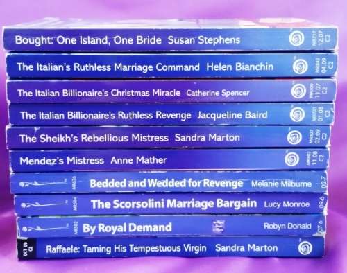 Clearance sale - 10 Mills & Boon Modern