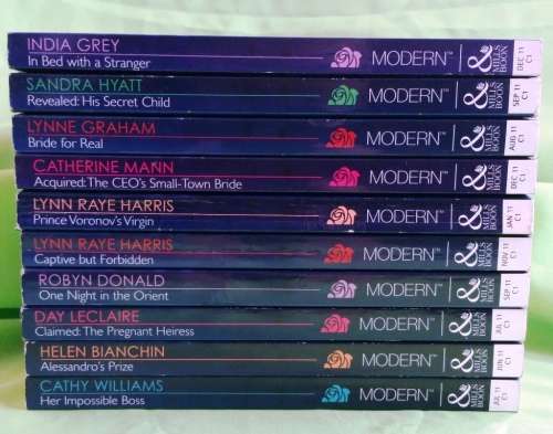 Clearance sale - 10 Mills & Boon Modern