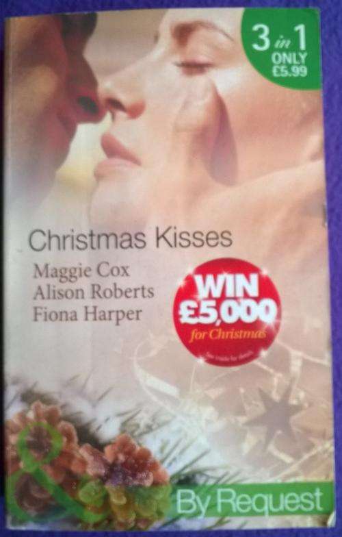 Mills & Boon By Request - Christmas kisses (3 in 1)