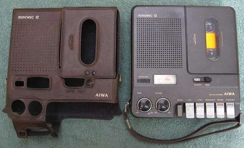 VINTAGE AIWA  MIMOREC 12 CASSETTE TAPE RECORDER.