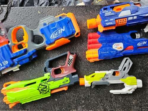 30 Toy guns- for kids `Hasbro`  `Nerf Guns` `buzzbee Guns` etc... # 2 Collectable