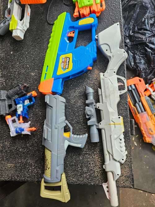 30 Toy guns- for kids `Hasbro`  `Nerf Guns` `buzzbee Guns` etc... # 2 Collectable