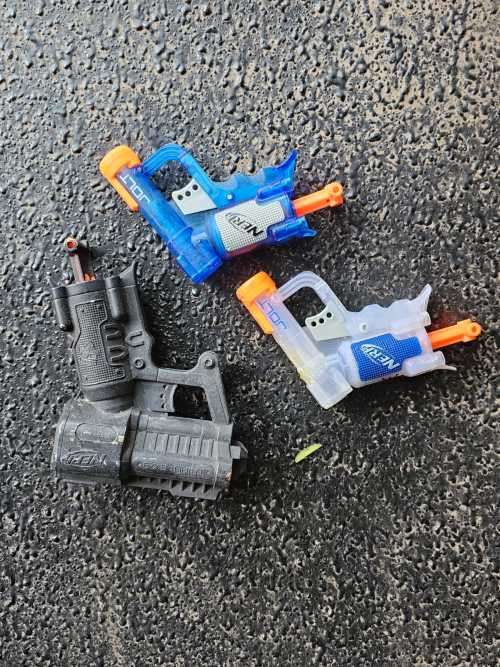 30 Toy guns- for kids `Hasbro`  `Nerf Guns` `buzzbee Guns` etc... # 2 Collectable