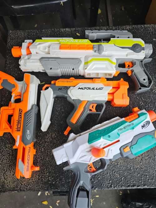 30 Toy guns- for kids `Hasbro`  `Nerf Guns` `buzzbee Guns` etc... # 2 Collectable