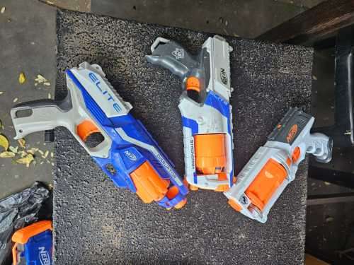 30 Toy guns- for kids `Hasbro`  `Nerf Guns` `buzzbee Guns` etc... # 2 Collectable