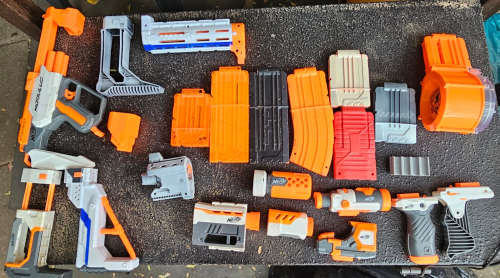 30 Toy guns- for kids `Hasbro`  `Nerf Guns` `buzzbee Guns` etc... # 2 Collectable