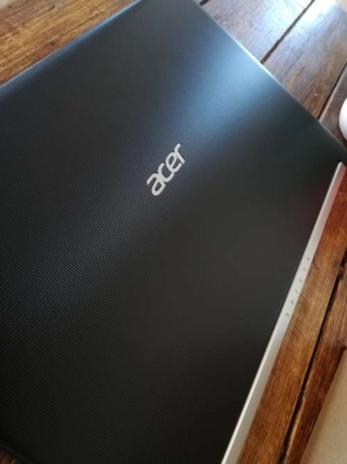 Monster!! 7th gen i7 Acer Aspire 5 Nitro Gaming Spec/ Nvidia Geforce GT 940MX (NEW!)