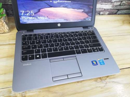 *High End* HP Elitebook 820 G4 Core i5 Premium Ultrabook with 256GB SSD