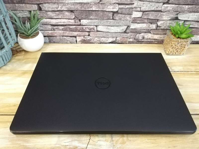 *Monster* Dell Inspiron Core i7-7300U/ 8GB DDR4L/ 256 SSD or 1TB/ AMD Radeon R5 GPU