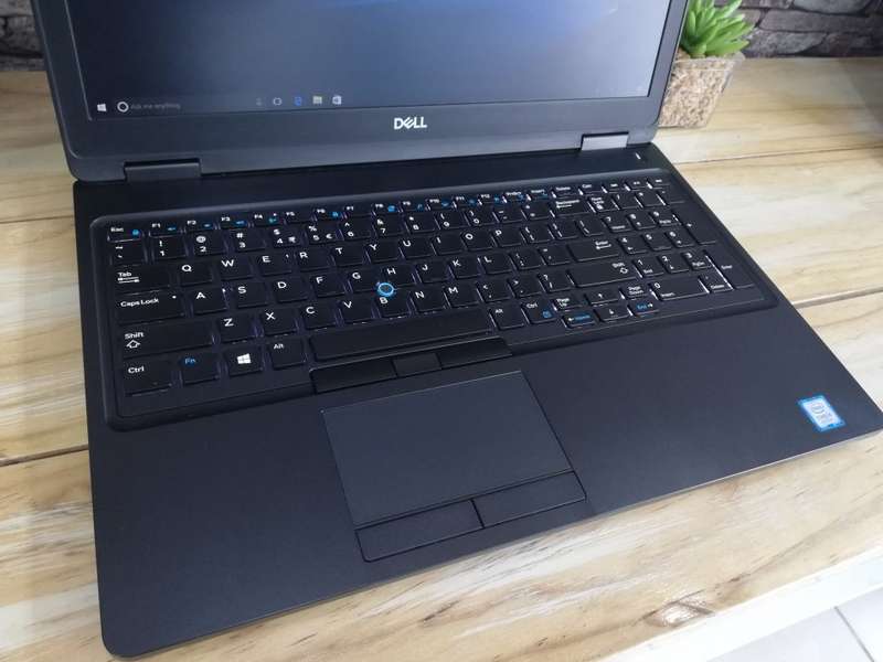 *HYPER BOOK* DELL LATITUDE E5570 CORE i5 - HQ/ 4GB DD4/ 500GB SATA HDD/ BACKLIT KEYS/ OFFICE 2019