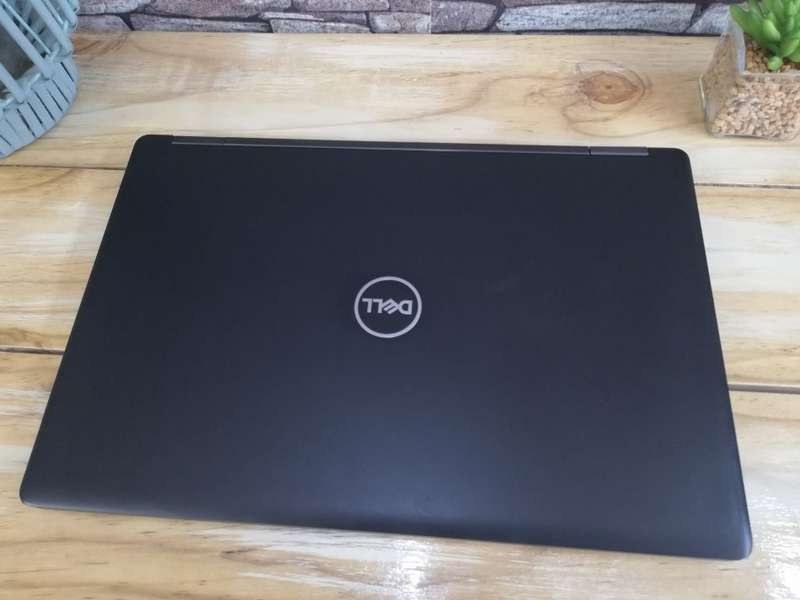*HYPER BOOK* DELL LATITUDE E5570 CORE i5 - HQ/ 4GB DD4/ 500GB SATA HDD/ BACKLIT KEYS/ OFFICE 2019