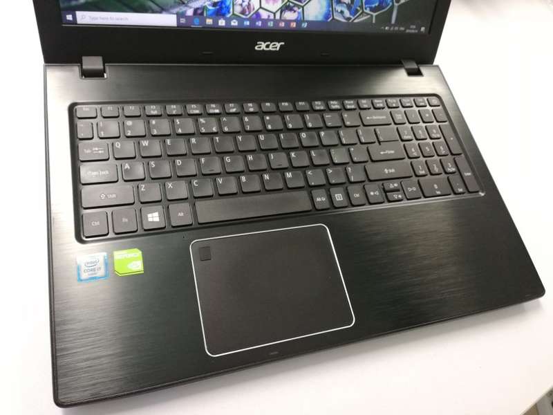 *HIGH END* ACER ASPIRE 5 PRO CORE i7 GAMING & DESIGN/ 8GB DDR4/ 1TB HDD/ NVIDIA 940MX/ FHD