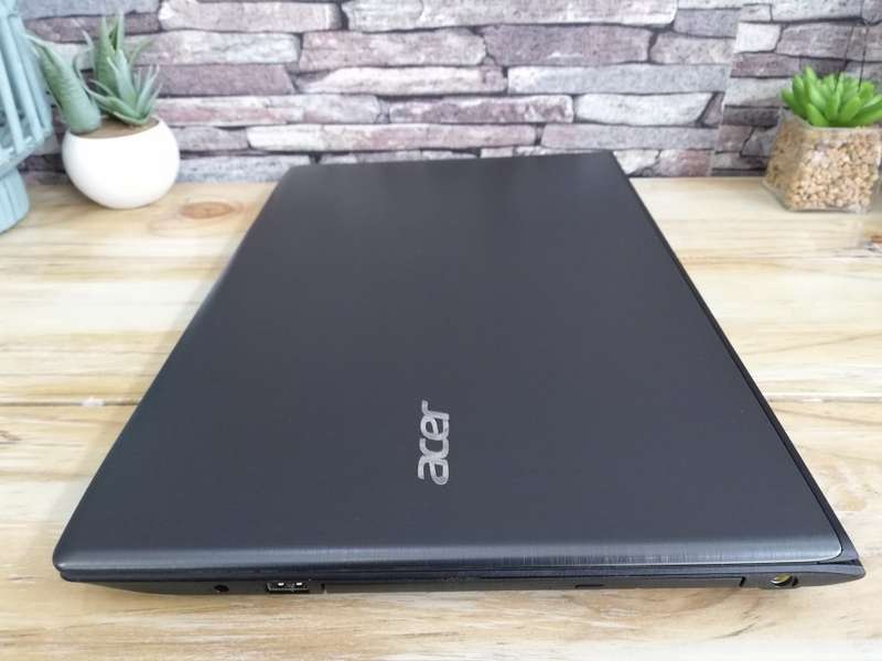 *Gaming & Design* Acer Aspire Pro Core i5-7300U/ 128GB SSD + 1TB HDD/ Nvidia GeForce 940MX/ 8GB DDR4