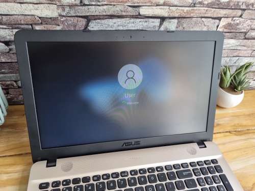Asus Vivobook F541U Intel Core i3 7th Generation Notebook/ 8GB DDR4 RAM/ 1TB HDD/ 15.6` HD 760p