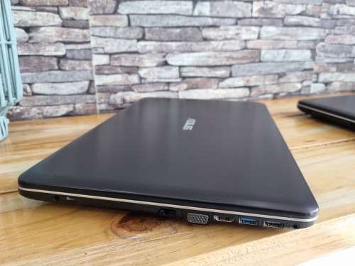Asus Vivobook F541U Intel Core i3 7th Generation Notebook/ 8GB DDR4 RAM/ 1TB HDD/ 15.6` HD 760p