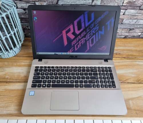 Asus Vivobook F541U Intel Core i3 7th Generation Notebook/ 8GB DDR4 RAM/ 1TB HDD/ 15.6` HD 760p