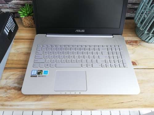 Asus GAMING Core i7-6700HQ/ 8GB Ram/128GB SSD/ Nvidia GeForce GTX/ FHD 1080p (Not Switching On)