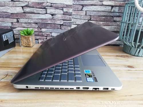 Asus GAMING Core i7-6700HQ/ 8GB Ram/128GB SSD/ Nvidia GeForce GTX/ FHD 1080p (Not Switching On)