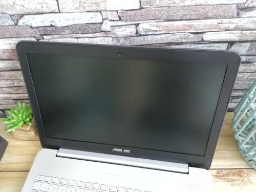 Asus GAMING Core i7-6700HQ/ 8GB Ram/128GB SSD/ Nvidia GeForce GTX/ FHD 1080p (Not Switching On)