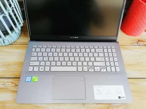 *Design Spec* Asus Vivobook Pro Series Core i5-8250U/ Nvidia GeForce/ 256GB SSD/ 8GB DDR4/ FHD 1080p